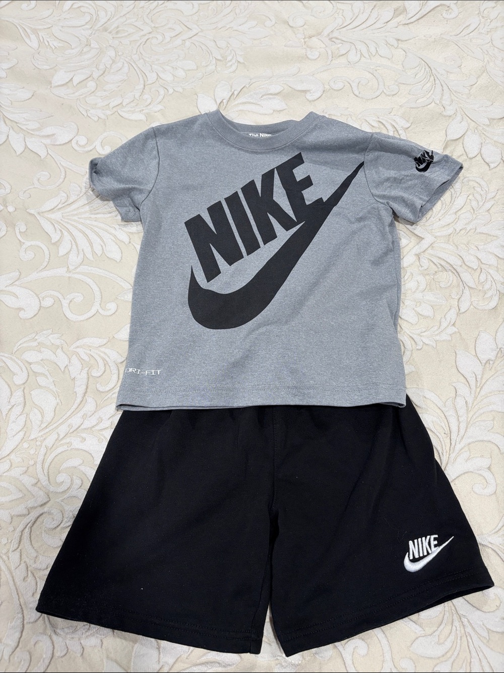 Nike Gray Short Sleeve Tee with Black Logo